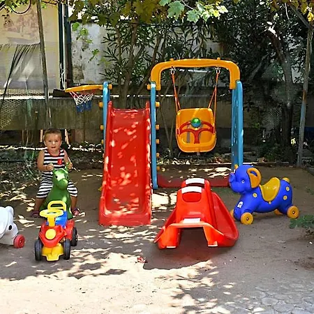 Village Garden Hotel 3*