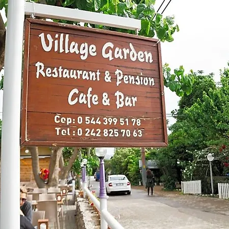 Hotel Village Garden 3*